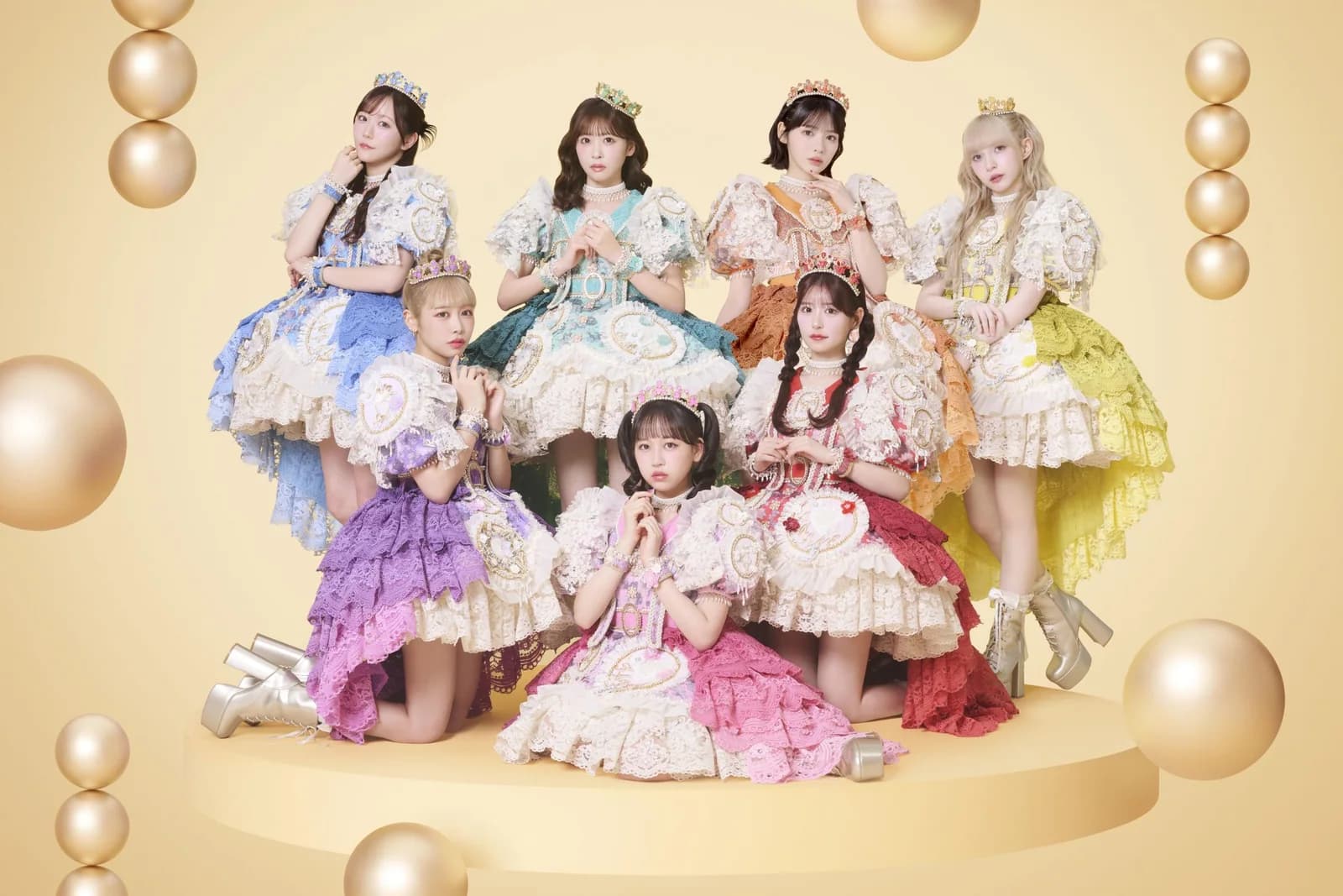 FRUITS ZIPPERの集合写真